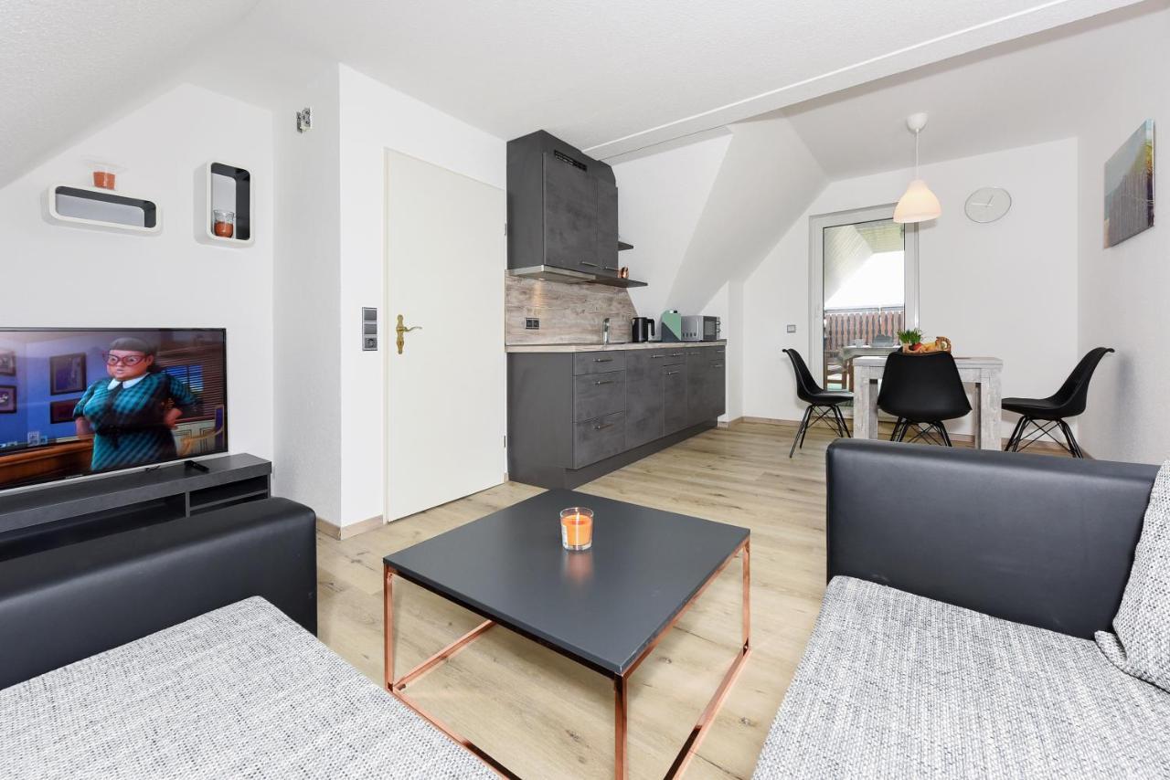 Ferienwohnung 2 Und 3 Im Haus Meeresbrise Carolinensiel Buitenkant foto