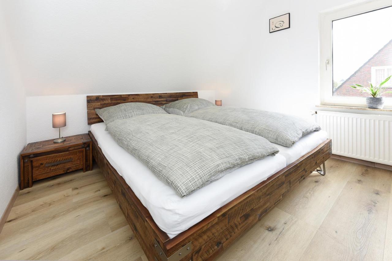 Ferienwohnung 2 Und 3 Im Haus Meeresbrise Carolinensiel Buitenkant foto